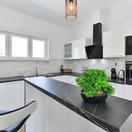 Manuela With Heated Pool 400 Meters From The Sea - By Ta Leut Agency
