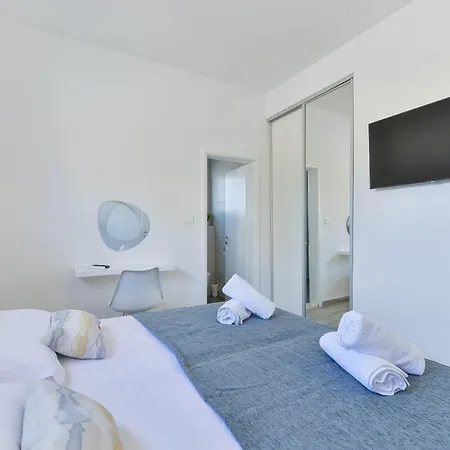 Manuela With Heated Pool 400 Meters From The Sea - By Ta Leut Agency