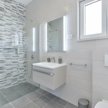 Manuela With Heated Pool 400 Meters From The Sea - By Ta Leut Agency Vila *