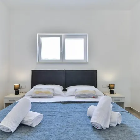 Vila Manuela With Heated Pool 400 Meters From The Sea - By Ta Leut Agency