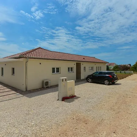 Vila Manuela With Heated Pool 400 Meters From The Sea - By Ta Leut Agency