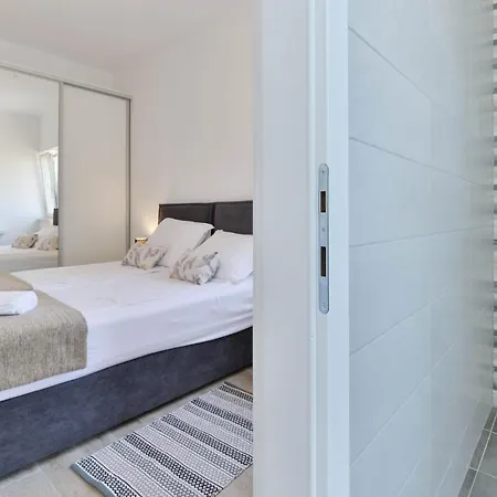 Manuela With Heated Pool 400 Meters From The Sea - By Ta Leut Agency