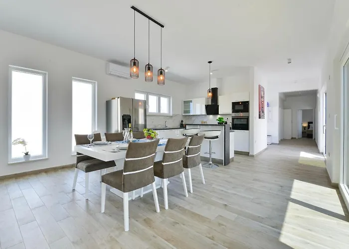 Manuela With Heated Pool 400 Meters From The Sea - By Ta Leut Agency Villa