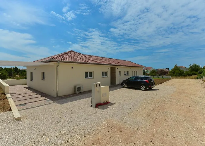Villa Manuela With Heated Pool 400 Meters From The Sea - By Ta Leut Agency