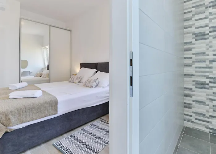Manuela With Heated Pool 400 Meters From The Sea - By Ta Leut Agency