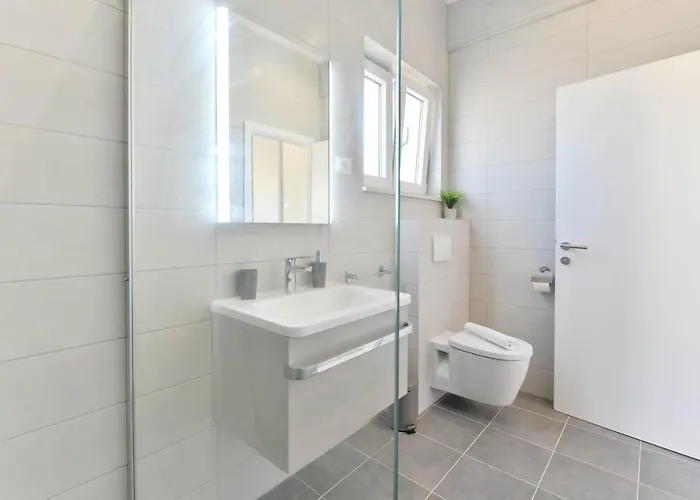 Manuela With Heated Pool 400 Meters From The Sea - By Ta Leut Agency Vrsi