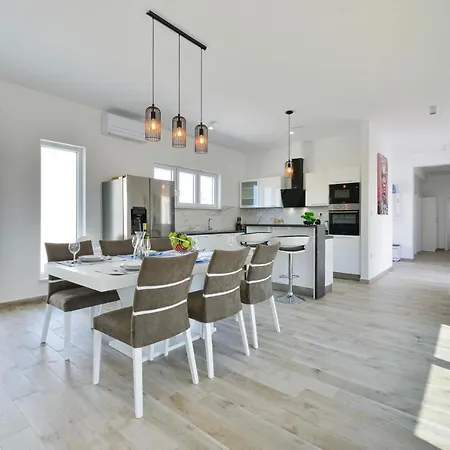 Manuela With Heated Pool 400 Meters From The Sea - By Ta Leut Agency Villa