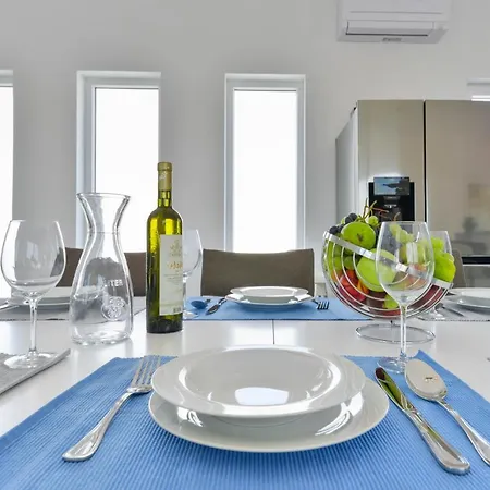Manuela With Heated Pool 400 Meters From The Sea - By Ta Leut Agency Villa *